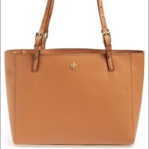 FLASH SALE: Tory Burch York Buckle Tote